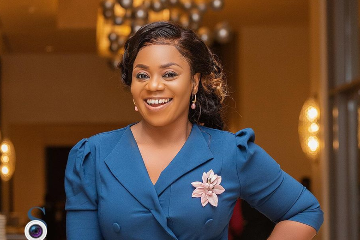 Piesie Esther - Waye Me Yie || Ghpraise.com